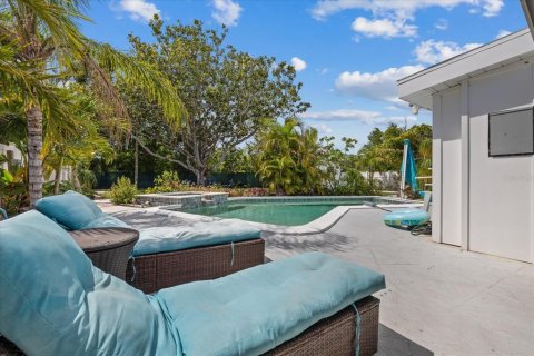 House in Tampa, Florida 2 bedrooms, 82.5 sq.m. № 1636646 - photo 20