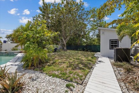 House in Tampa, Florida 2 bedrooms, 82.5 sq.m. № 1636646 - photo 27