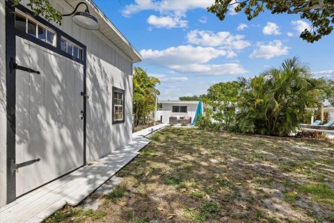 House in Tampa, Florida 2 bedrooms, 82.5 sq.m. № 1636646 - photo 25