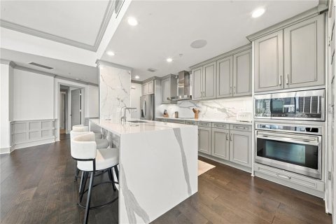 Condominio en venta en Orlando, Florida, 2 dormitorios, 185.8 m2 № 2359339 - foto 10
