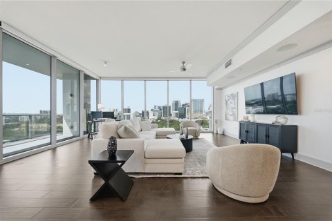 Condominio en venta en Orlando, Florida, 2 dormitorios, 185.8 m2 № 2359339 - foto 4