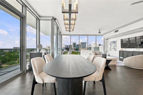 Condominio en venta en Orlando, Florida, 2 dormitorios, 185.8 m2 № 2359339 - foto 9