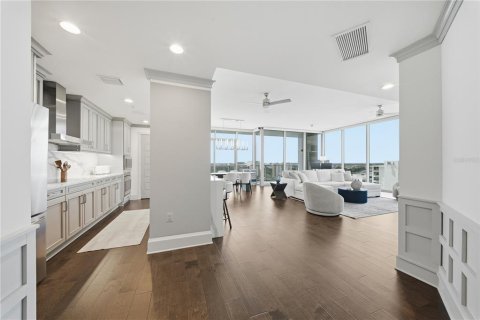 Condominio en venta en Orlando, Florida, 2 dormitorios, 185.8 m2 № 2359339 - foto 13