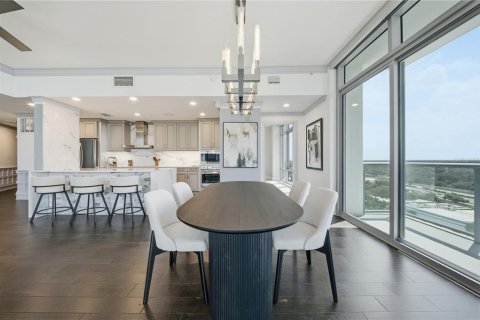 Condominio en venta en Orlando, Florida, 2 dormitorios, 185.8 m2 № 2359339 - foto 6