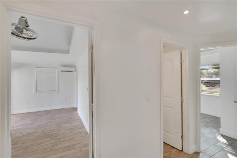 Casa en venta en Land O' Lakes, Florida, 3 dormitorios, 161.46 m2 № 1512050 - foto 16
