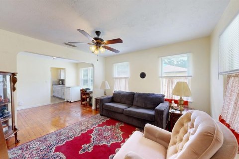 House in Daytona Beach, Florida 3 bedrooms, 100.33 sq.m. № 2234079 - photo 4