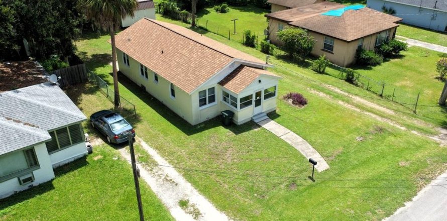House in Daytona Beach, Florida 3 bedrooms, 100.33 sq.m. № 2234079