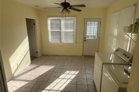 House in Daytona Beach, Florida 3 bedrooms, 100.33 sq.m. № 2234079 - photo 11