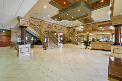 Condo in West Palm Beach, Florida, 2 bedrooms  № 1889528 - photo 19