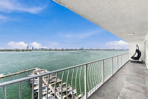 Condominio en venta en North Bay Village, Florida, 2 dormitorios, 95.69 m2 № 2416221 - foto 10