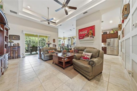 Villa ou maison à vendre à Oxford, Floride: 3 chambres, 186.08 m2 № 2398664 - photo 9
