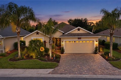 Villa ou maison à Oxford, Floride 3 chambres, 186.08 m2 № 2398664