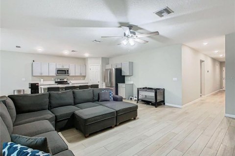 Villa ou maison à vendre à Haines City, Floride: 5 chambres, 279.73 m2 № 2408748 - photo 8