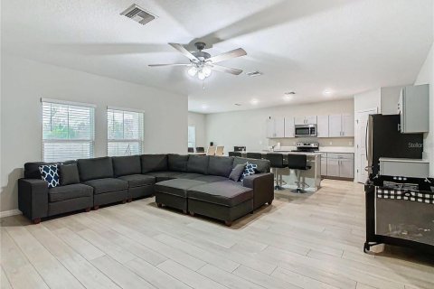 Villa ou maison à vendre à Haines City, Floride: 5 chambres, 279.73 m2 № 2408748 - photo 5