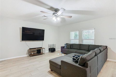 Villa ou maison à vendre à Haines City, Floride: 5 chambres, 279.73 m2 № 2408748 - photo 6