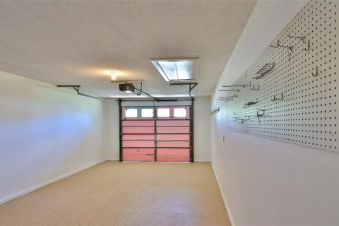 House in Edgewater, Florida 2 bedrooms, 120.68 sq.m. № 2109959 - photo 22