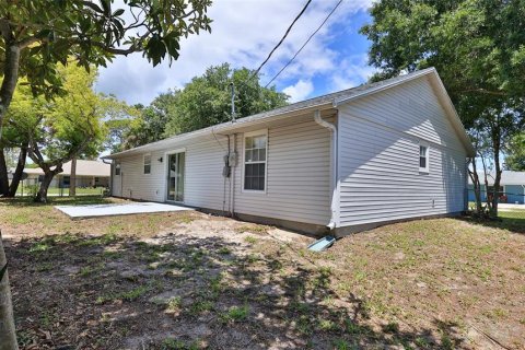 House in Edgewater, Florida 2 bedrooms, 120.68 sq.m. № 2109959 - photo 24