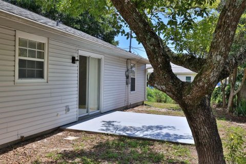 House in Edgewater, Florida 2 bedrooms, 120.68 sq.m. № 2109959 - photo 26