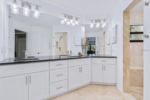 Купить кондоминиум в Сарасота, Флорида 5 комнат, 159.05м2, № 2236069 - фото 19