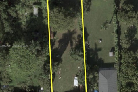 Land in Miami, Florida № 1977467 - photo 1