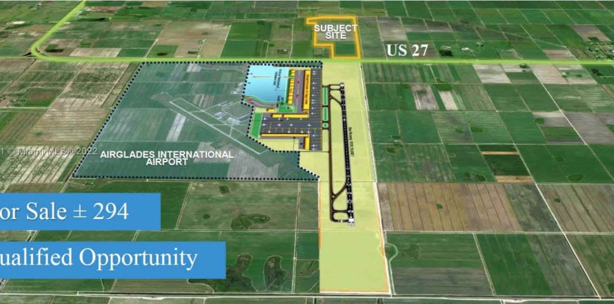 Коммерческая недвижимость в Клуистон, Флорида № 1985110