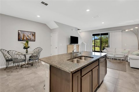 Townhouse in Sarasota, Florida 3 bedrooms, 160.16 sq.m. № 1835276 - photo 14