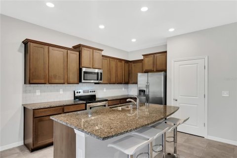 Townhouse in Sarasota, Florida 3 bedrooms, 160.16 sq.m. № 1835276 - photo 12