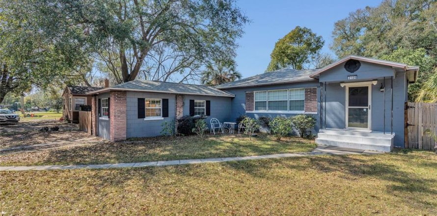 House in Sanford, Florida 2 bedrooms, 123.47 sq.m. № 1514334