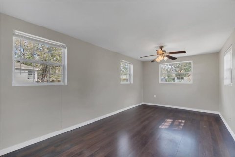 House in Sanford, Florida 2 bedrooms, 123.47 sq.m. № 1514334 - photo 12