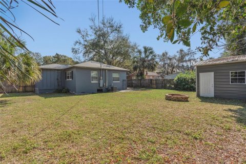 House in Sanford, Florida 2 bedrooms, 123.47 sq.m. № 1514334 - photo 21