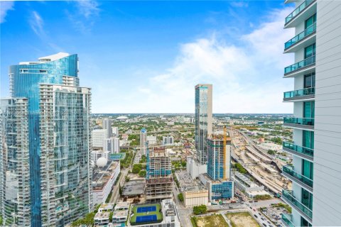 Condo in Miami, Florida, 2 bedrooms  № 1888929 - photo 23