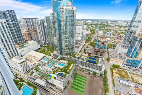 Condo in Miami, Florida, 2 bedrooms  № 1888929 - photo 24