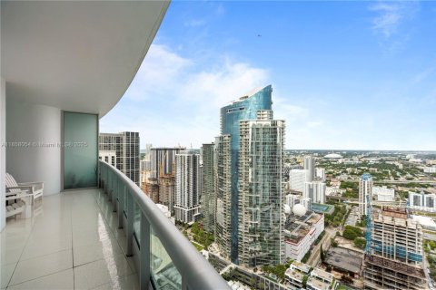 Condo in Miami, Florida, 2 bedrooms  № 1888929 - photo 18