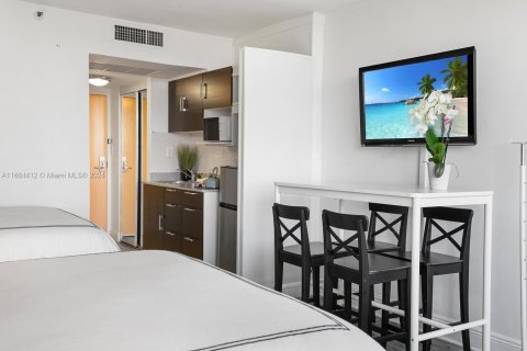 Copropriété à louer à Sunny Isles Beach, Floride: 33.44 m2 № 1811566 - photo 6