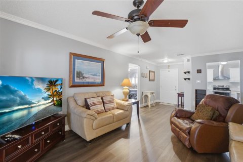 House in Poinciana, Florida 3 bedrooms, 104.61 sq.m. № 2097290 - photo 12