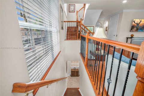 Townhouse in Boca Raton, Florida 3 bedrooms, 282.05 sq.m. № 1696541 - photo 21