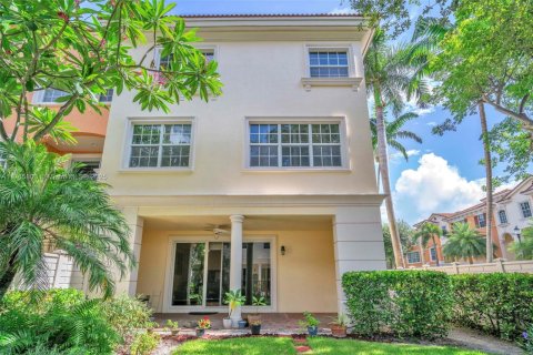 Townhouse in Boca Raton, Florida 3 bedrooms, 282.05 sq.m. № 1696541 - photo 15