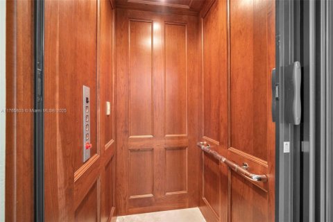 Townhouse in Boca Raton, Florida 3 bedrooms, 282.05 sq.m. № 1696541 - photo 7