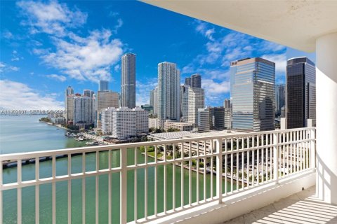 Condominio en alquiler en Miami, Florida, 3 dormitorios, 159.7 m2 № 2008698 - foto 3