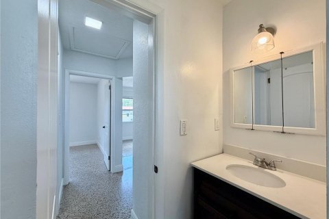 Villa ou maison à louer à Saint Petersburg, Floride: 2 chambres, 95.97 m2 № 2149342 - photo 17