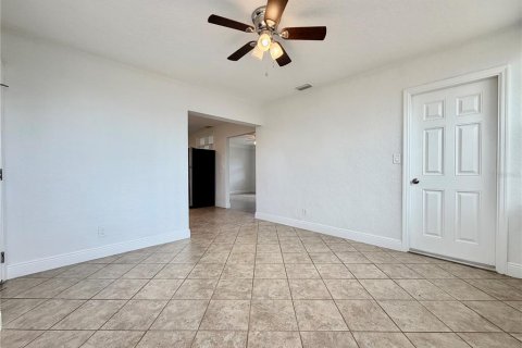 Villa ou maison à louer à Saint Petersburg, Floride: 2 chambres, 95.97 m2 № 2149342 - photo 19