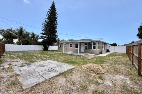 Villa ou maison à louer à Saint Petersburg, Floride: 2 chambres, 95.97 m2 № 2149342 - photo 23