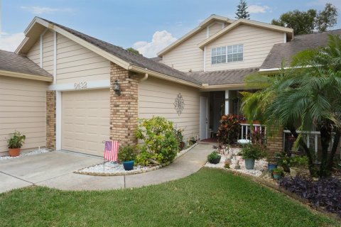 Townhouse in New Port Richey, Florida 2 bedrooms, 126.25 sq.m. № 1533099 - photo 6