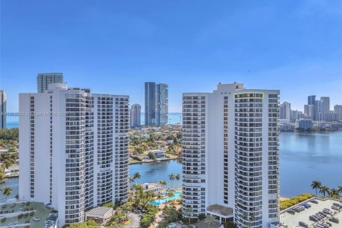 Купить кондоминиум в Авентура, Флорида 2 спальни, 126.44м2, № 1974878 - фото 28