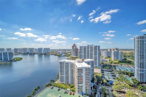 Купить кондоминиум в Авентура, Флорида 2 спальни, 126.44м2, № 1974878 - фото 30