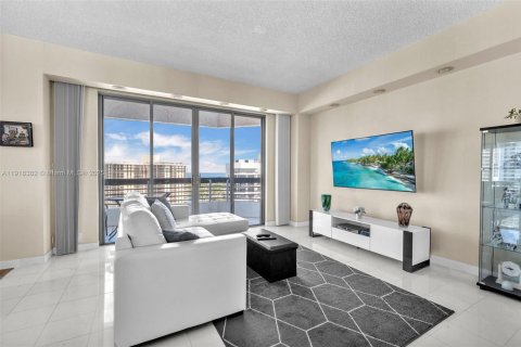 Купить кондоминиум в Авентура, Флорида 2 спальни, 126.44м2, № 1974878 - фото 2