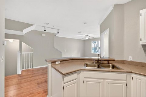 Купить кондоминиум в Мейтленд, Флорида 6 комнат, 118.91м2, № 2107664 - фото 9