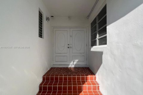 Propiedad comercial en venta en Miami, Florida, 173.54 m2 № 2053420 - foto 29