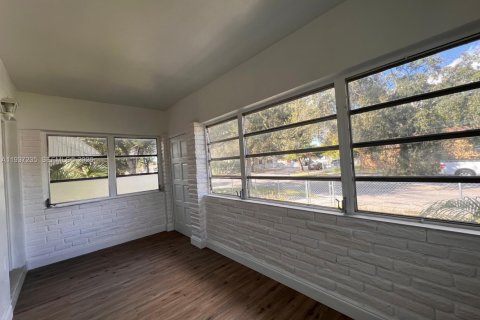 Propiedad comercial en venta en Miami, Florida, 173.54 m2 № 2053420 - foto 25