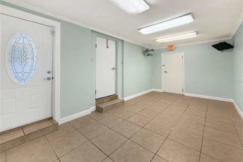 Снять в аренду виллу или дом в Тампа, Флорида 8 комнат, 103.31м2, № 1902998 - фото 16